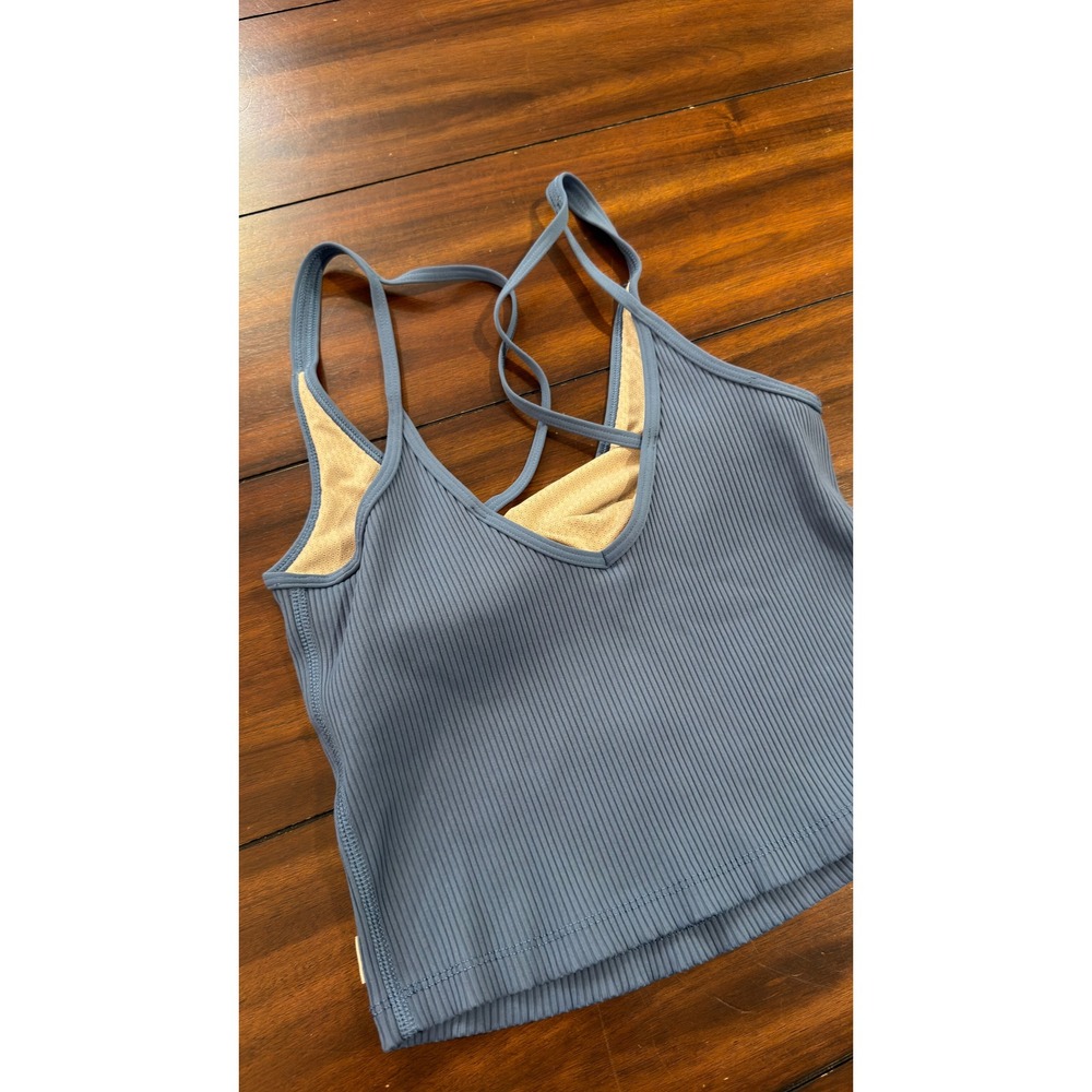 Vuori Ribbed V-Neck Crop Tank with Built-in Bra Dusty Blue Straps Size Small - Picture 6 of 16
